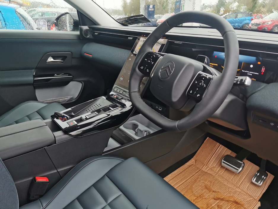 2026 Citroen C5 Aircross - image 11