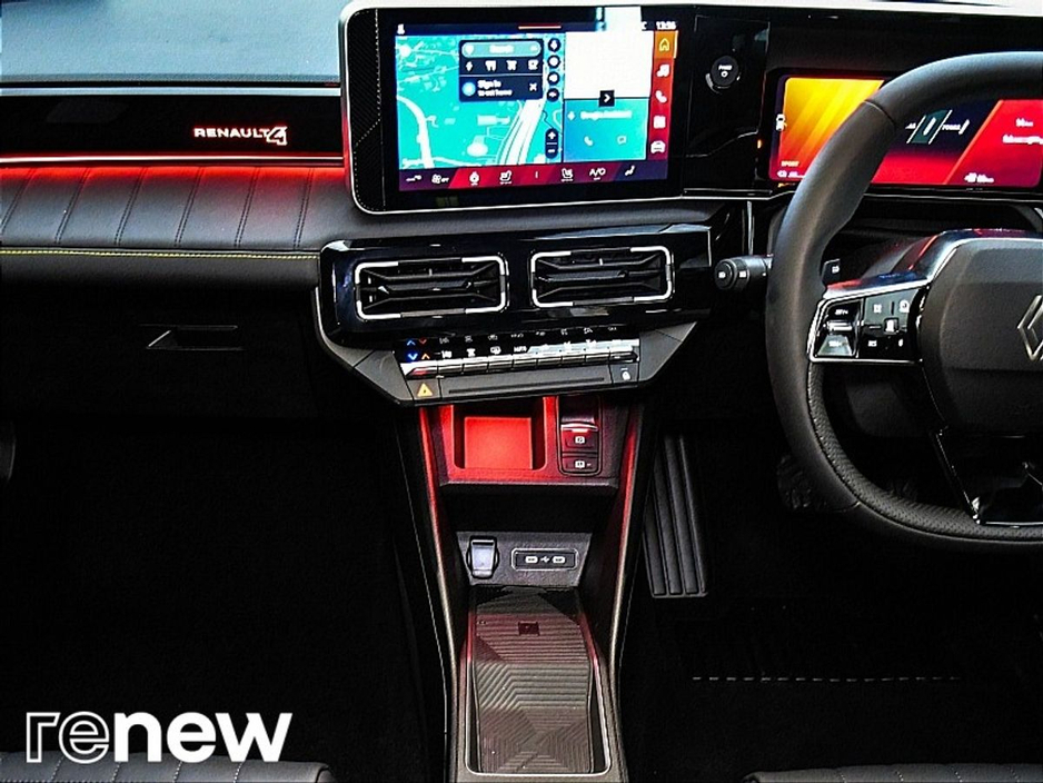 2026 Renault 4 techno 52kWh 150hp DEMO €37,145