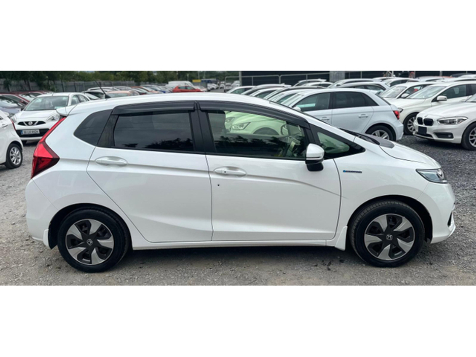 2018 Honda Fit 1.5L Petrol-Hybrid Automatic €11,995