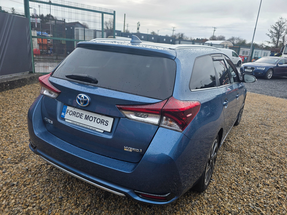 2017 Toyota Auris Hybrid Sol Touring Sports €16,950
