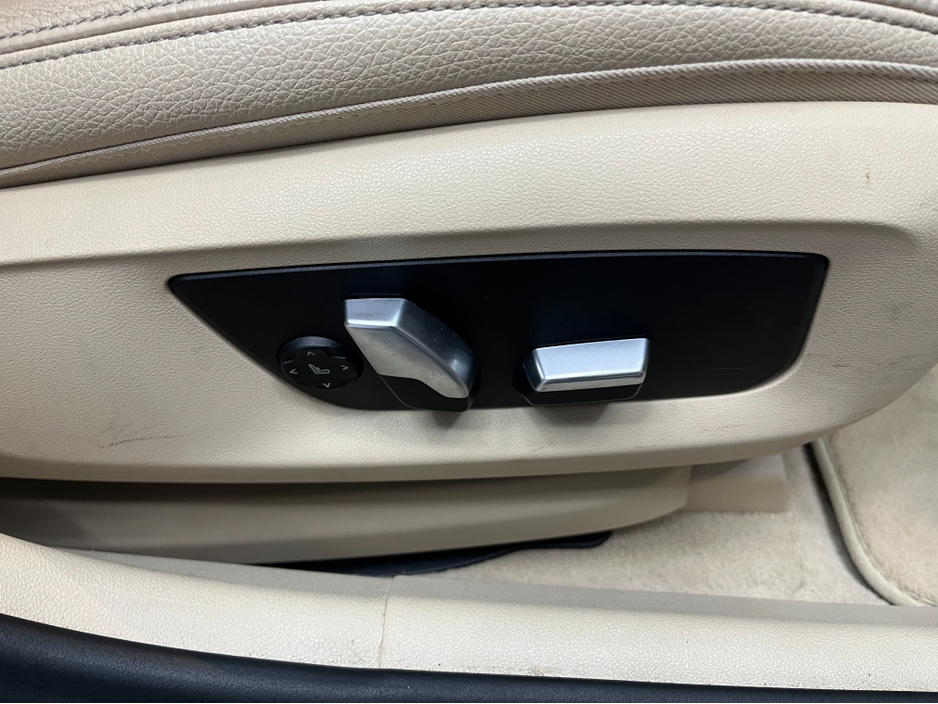 2018 BMW 5 Series €23950! 2018 BMW 530E LUXURY iPERFORMANCE 2.0 AUTOMATIC / CRUISE CONTROL / 360° CAMERA / PADDLE SHIFTERS / ELECTRIC MEMORY & HEATED SEATS €23,950