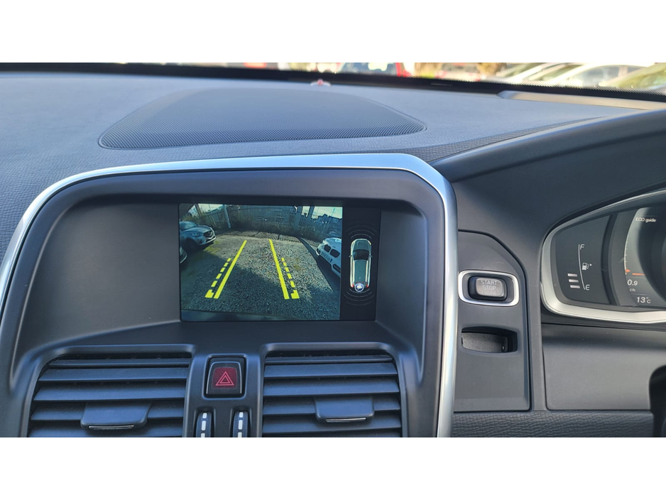 2016 Volvo XC60 - image 18