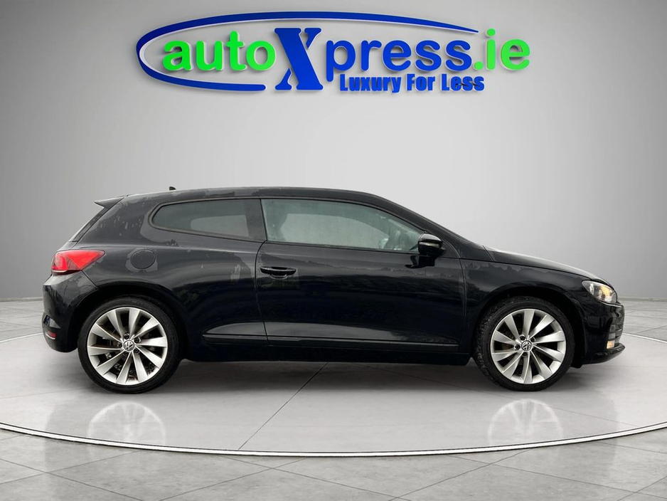 2016 Volkswagen Scirocco - image 15