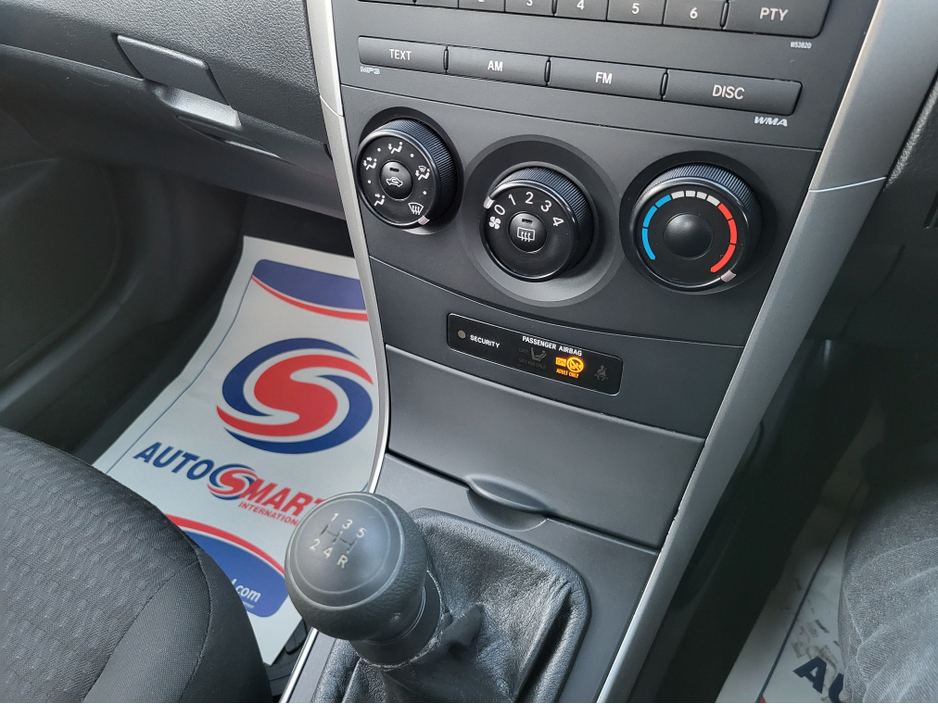 2010 Toyota Corolla - image 22