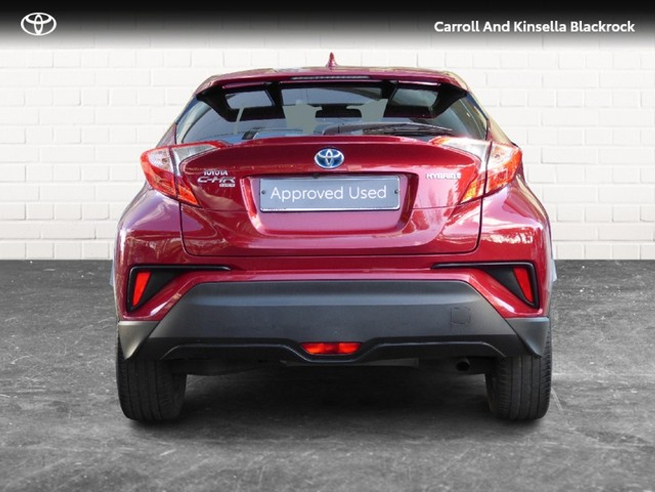 2023 Toyota C-HR Hybrid Sport €28,950