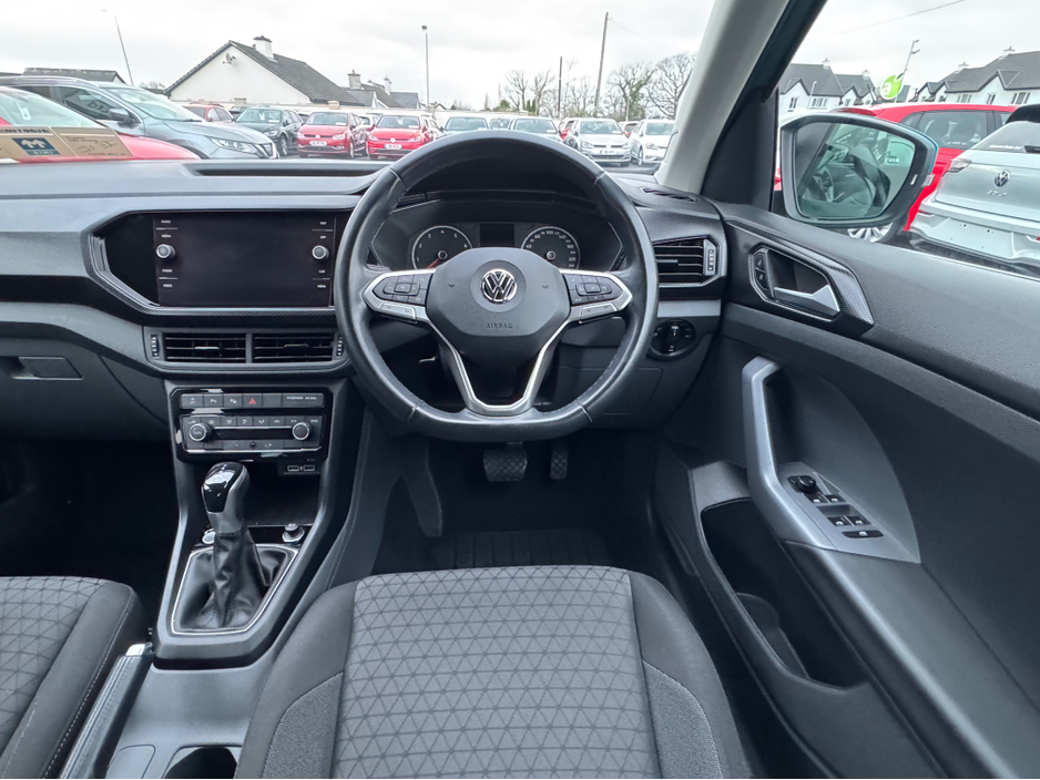 2020 Volkswagen T-Cross - image 14