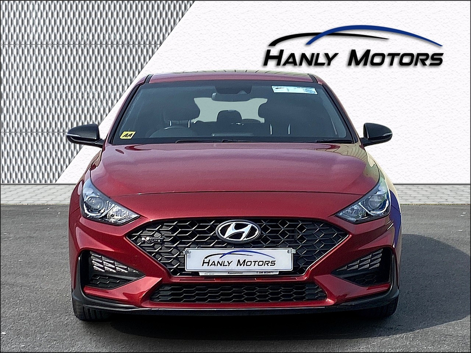2022 Hyundai i30 - image 2