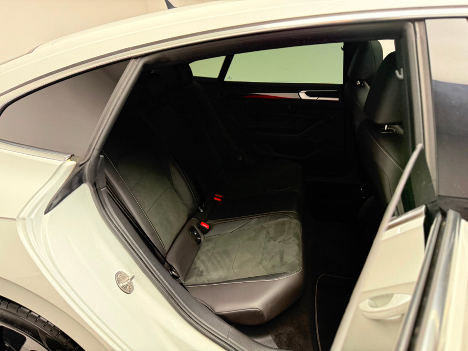 2023 Volkswagen Arteon - image 13