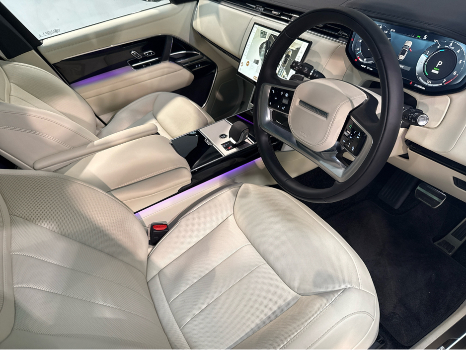 2026 Land Rover Range Rover - image 17