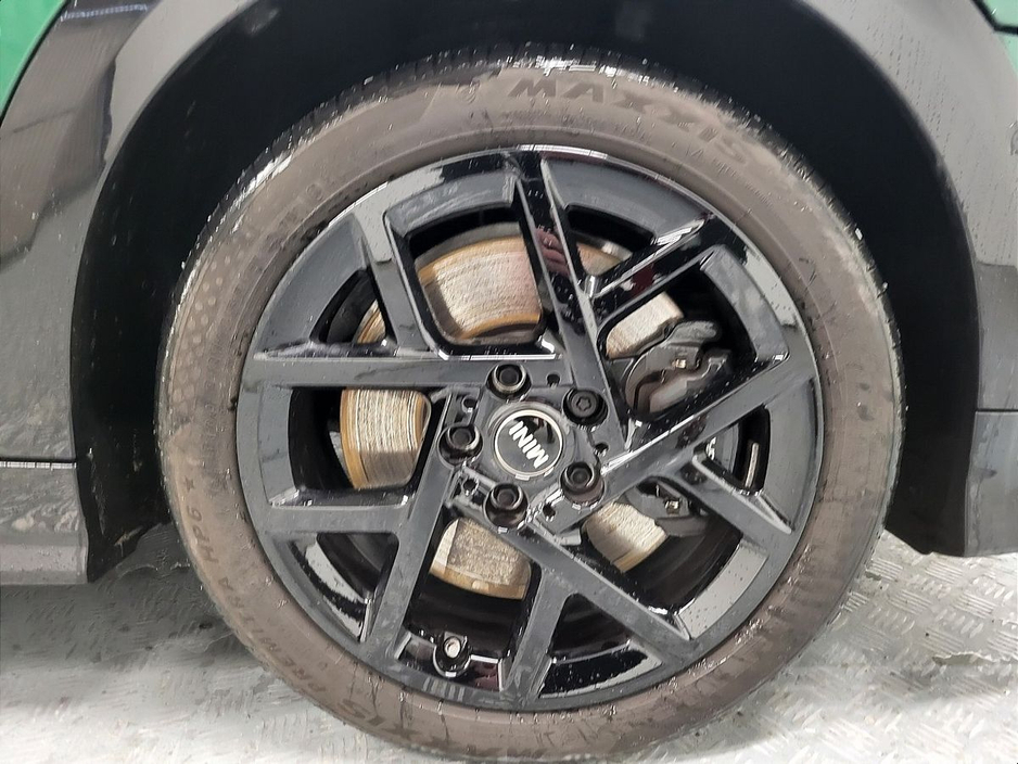 2025 MINI Hatch COOPER 3Dr Sport Auto €40,975