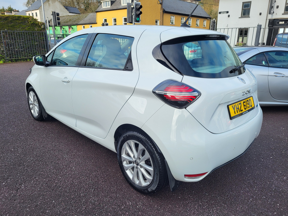 2022 Renault Zoe Iconic Rapid Charge 50Kwh R135, Long Range, Full Renault History €14,950