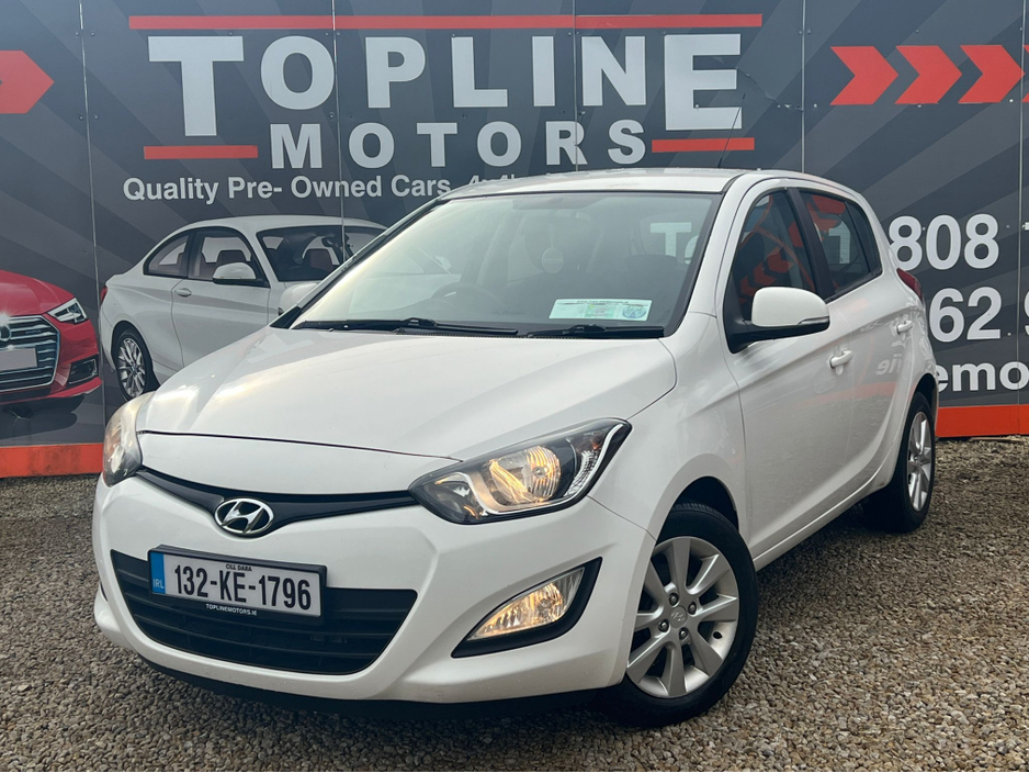 2013 Hyundai i20 - image 2