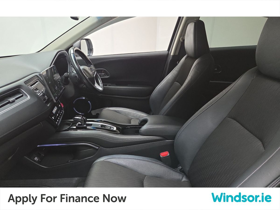 2019 Honda Vezel - image 4