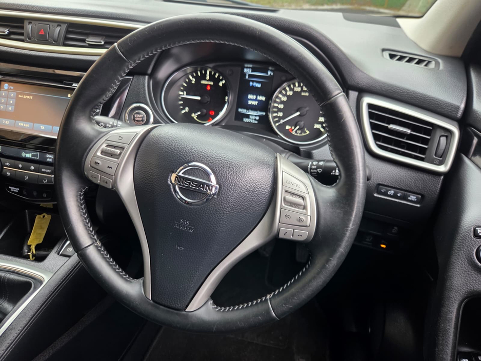 2015 Nissan Qashqai - image 16