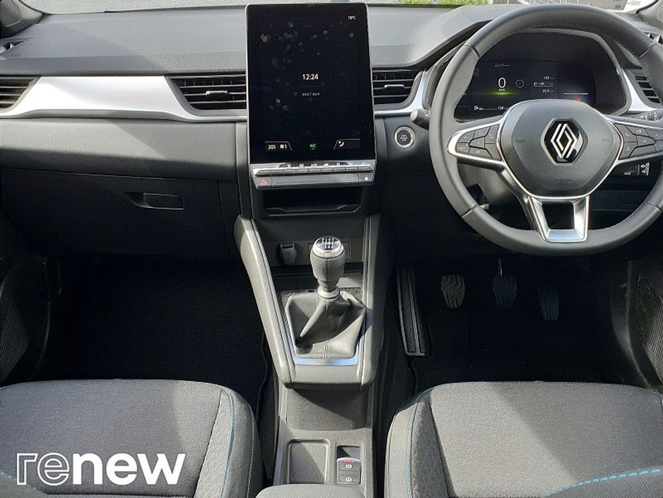 2025 Renault Captur - image 2