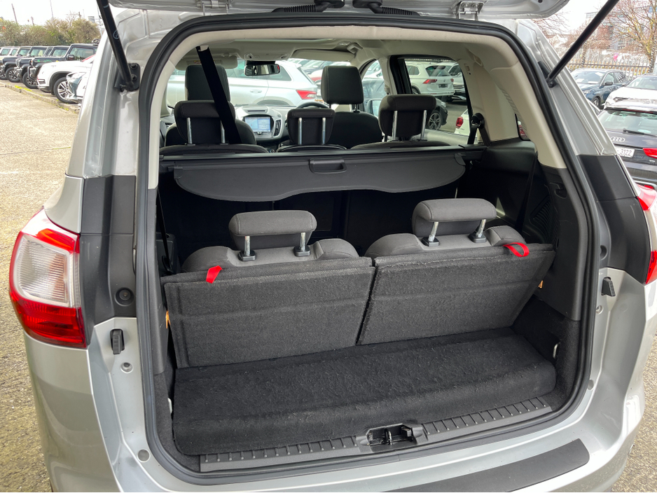 2019 Ford Grand C-Max - image 10