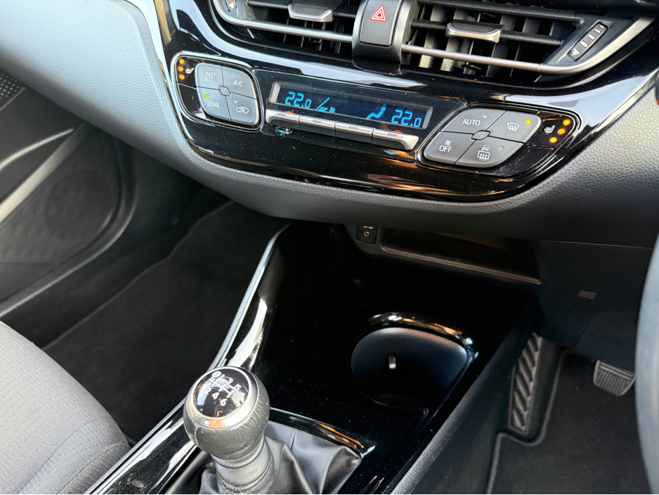 2019 Toyota C-HR - image 6