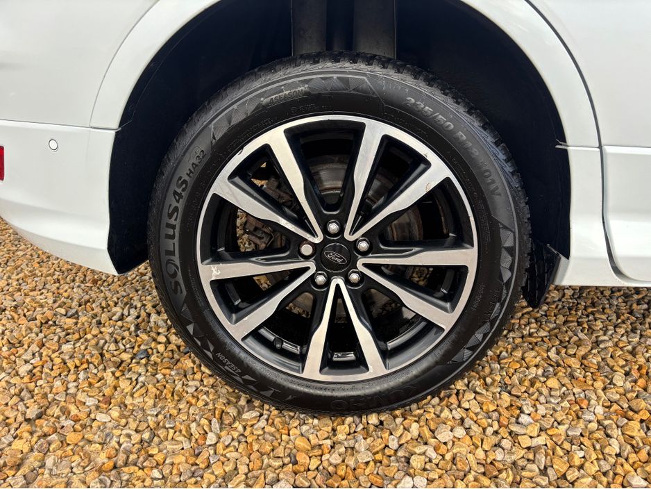 2018 Ford Kuga 1.5 TDCI 120PS ST-LINE - Sunroof