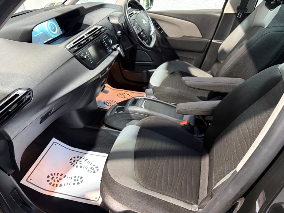 2016 Citroen Grand C4 Picasso - image 11