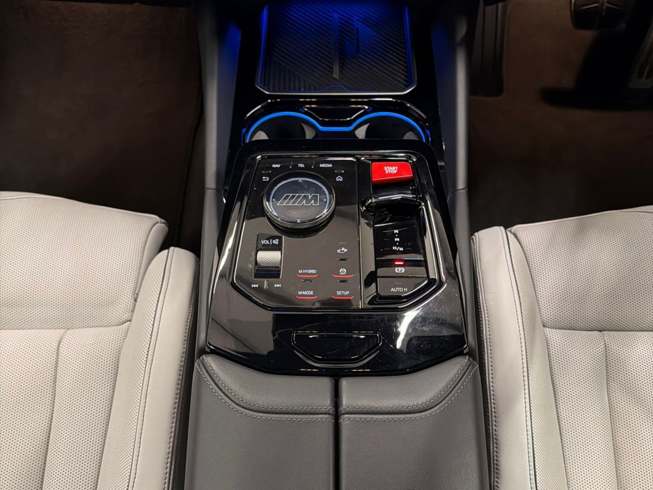 2024 BMW M5 - image 10