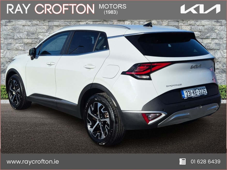 2023 Kia Sportage - image 3
