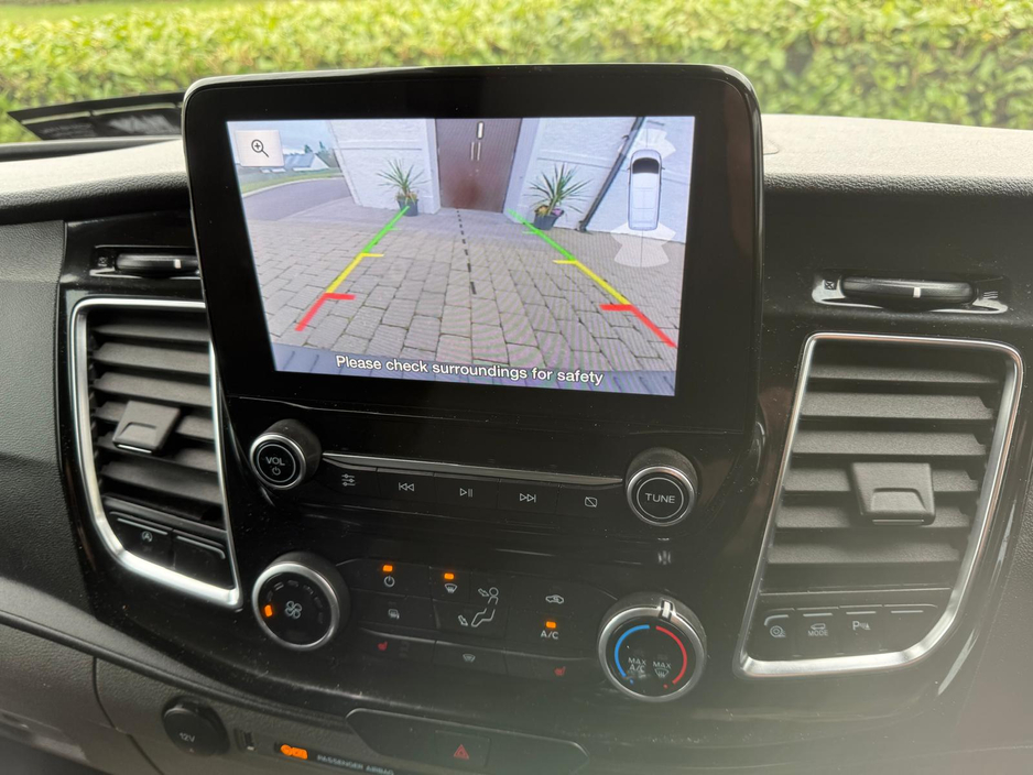 2021 Ford Transit Custom - image 12