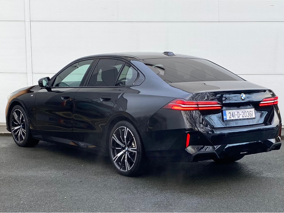 2024 BMW 5 Series 520i MSPORT 4DR AUTO €55,995