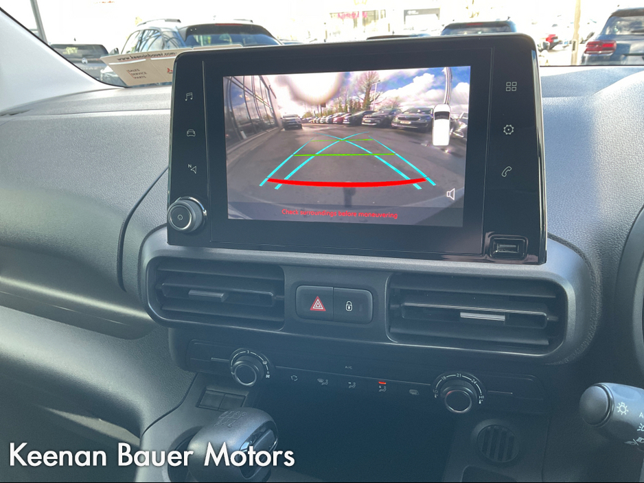 2023 Citroen Berlingo - image 16