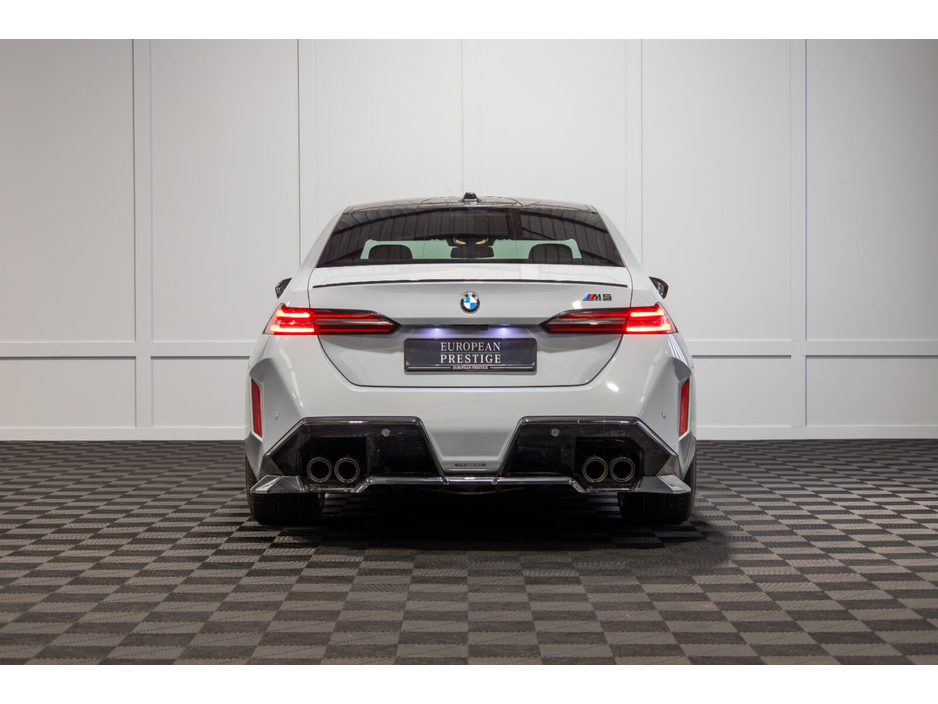 2025 BMW M5  €129,950