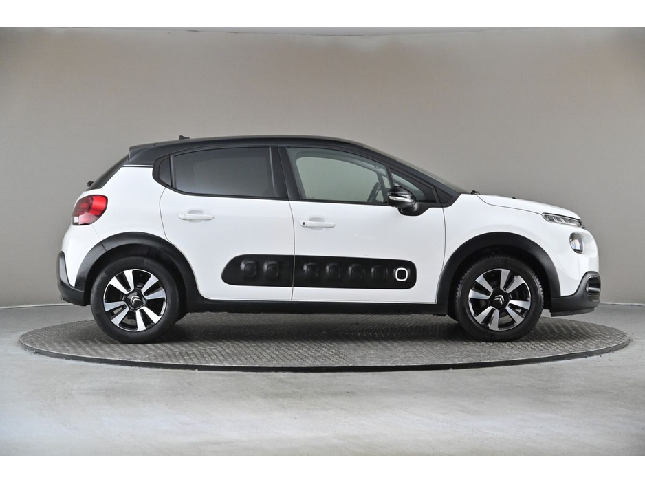 2018 Citroen C3 - image 11