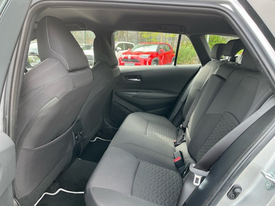 2023 Toyota Corolla - image 7