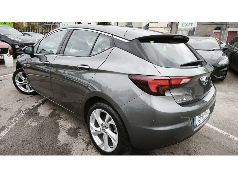 2019 Opel Astra - image 6
