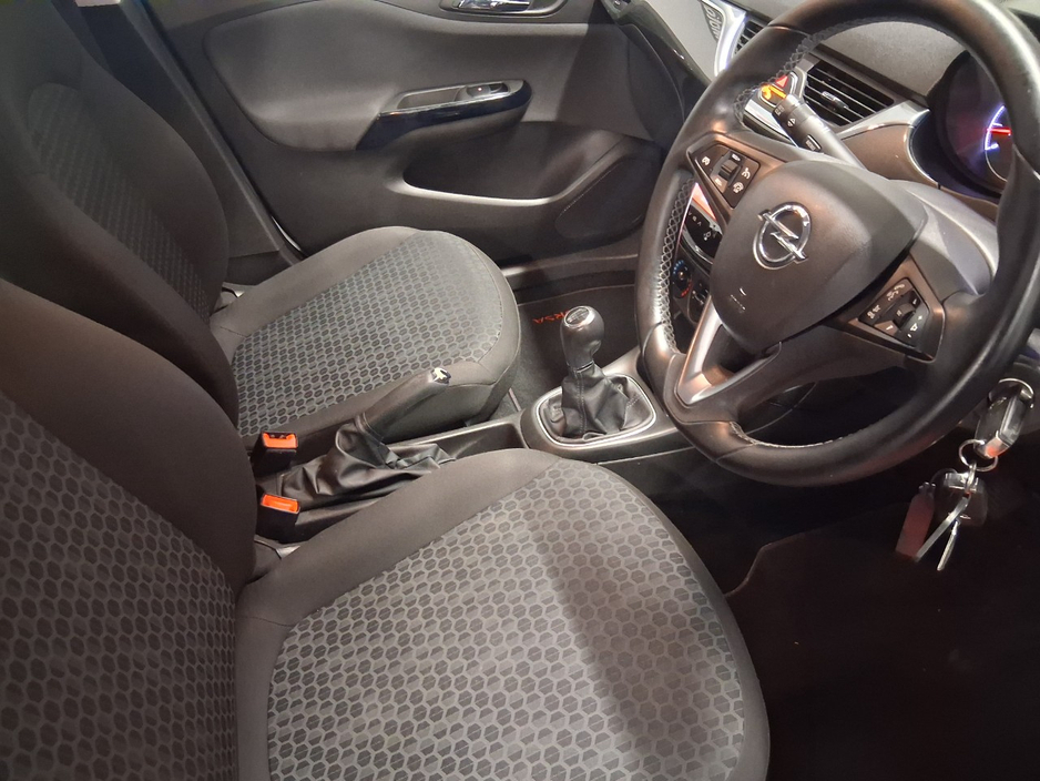 2015 Opel Corsa - image 6