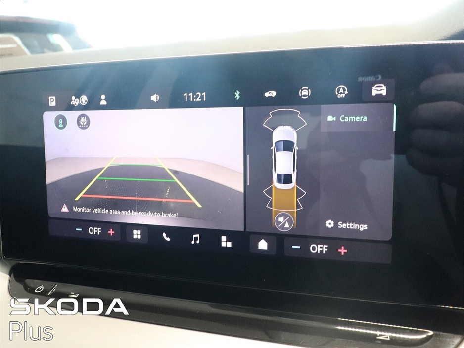 2025 Skoda Octavia - image 16