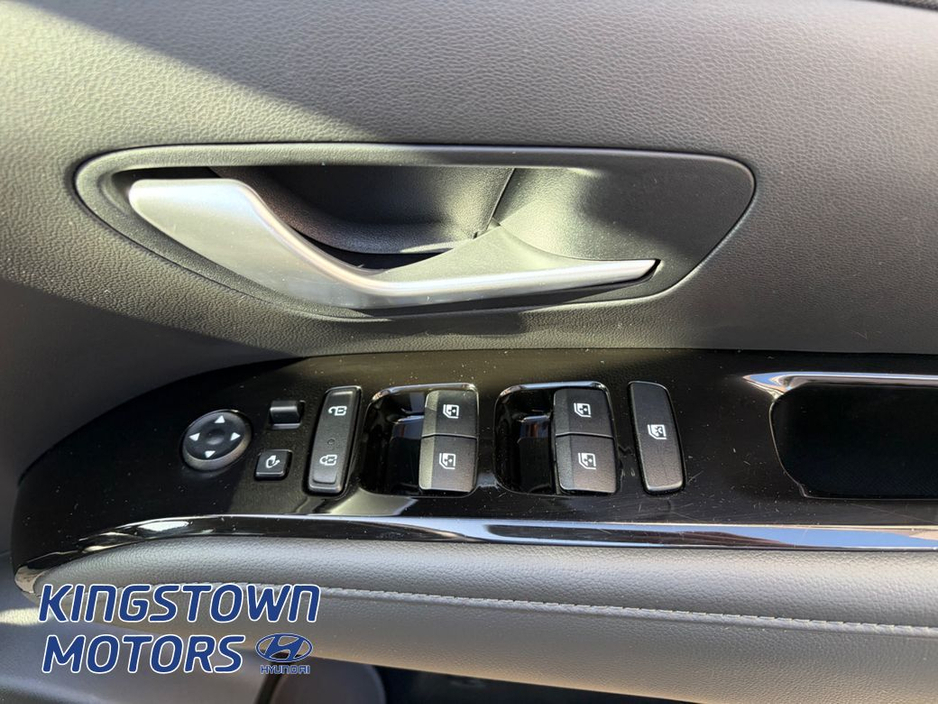 2022 Hyundai Tucson - image 9