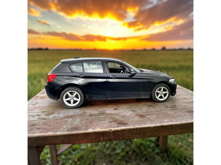 2016 BMW 1 Series - image 3