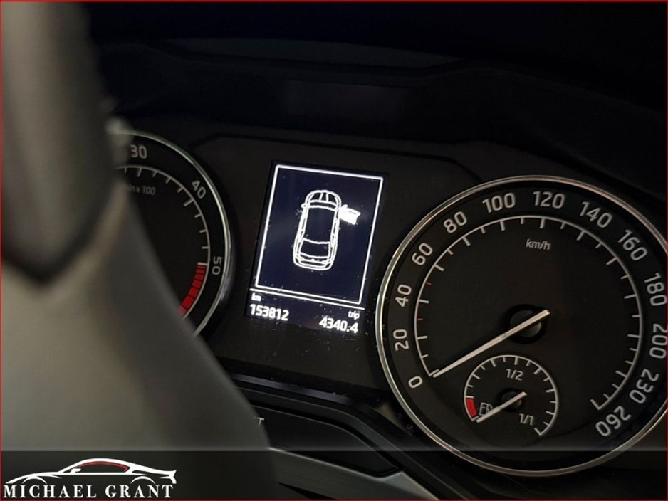 2018 Skoda Superb 1.6 TDI 120BHP STYLE ESTATE / IRISH CAR / FULL HISTORY €18,950