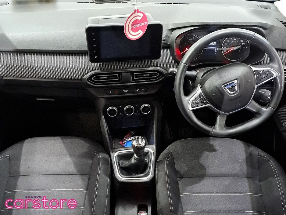 2022 Dacia Jogger - image 11