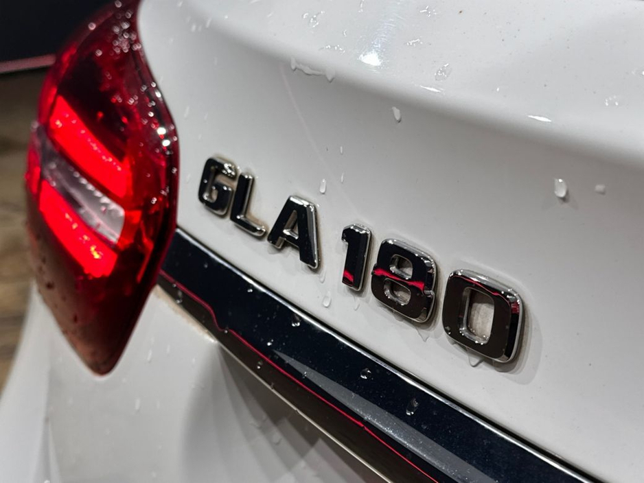 2018 Mercedes-Benz GLA Class - image 14