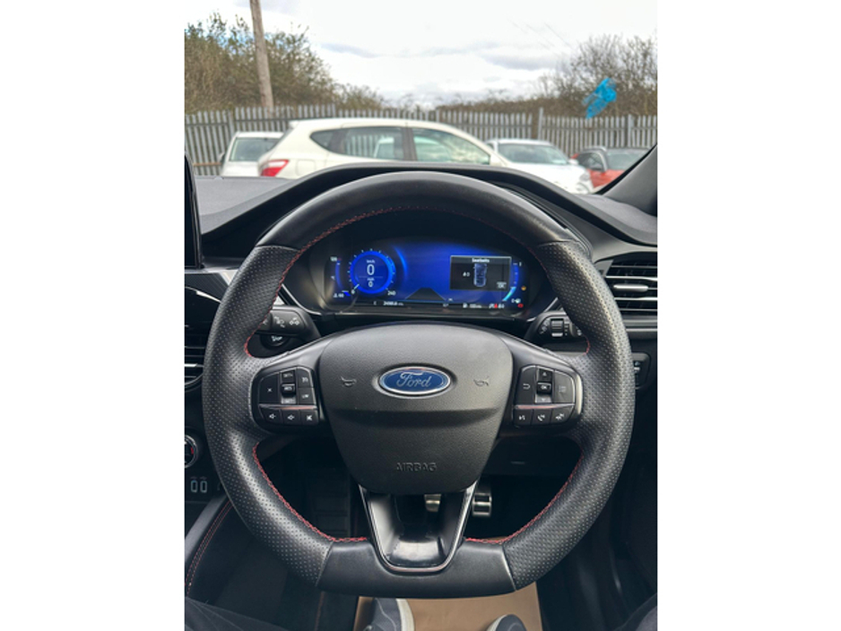 2022 Ford Kuga - image 19