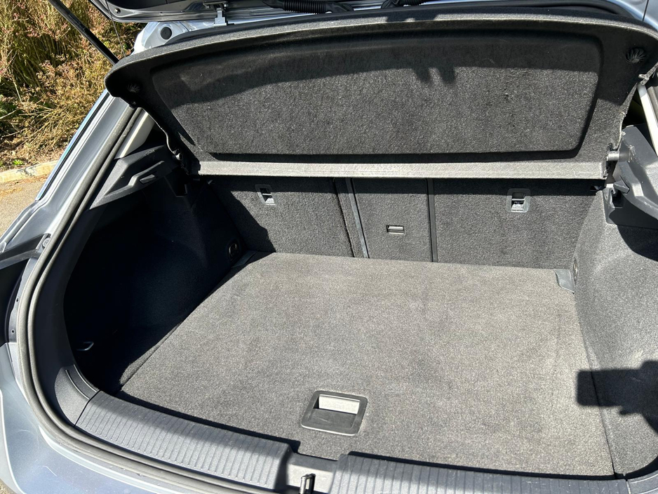 2023 Volkswagen T-Roc - image 24