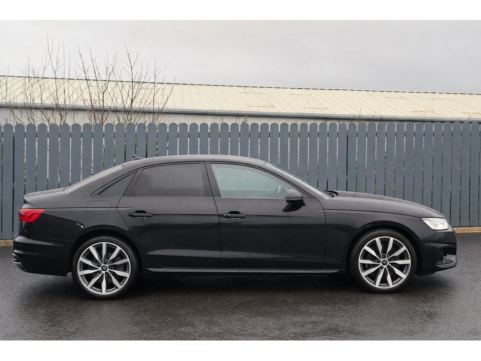 2022 Audi A4 2022 AUDI A4 SPORT EDITION 35TDI MH TDI