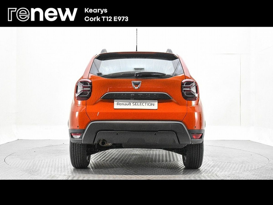 2022 Dacia Duster - image 10