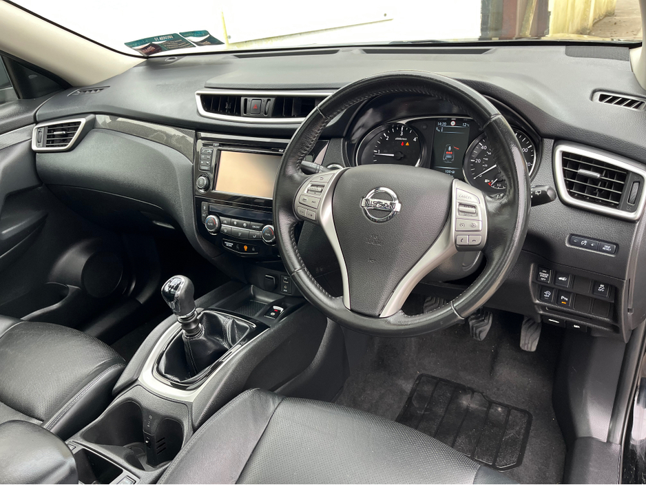 2017 Nissan X-Trail - image 14