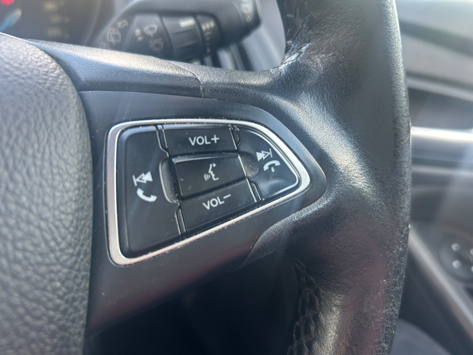 2016 Ford Focus - image 7