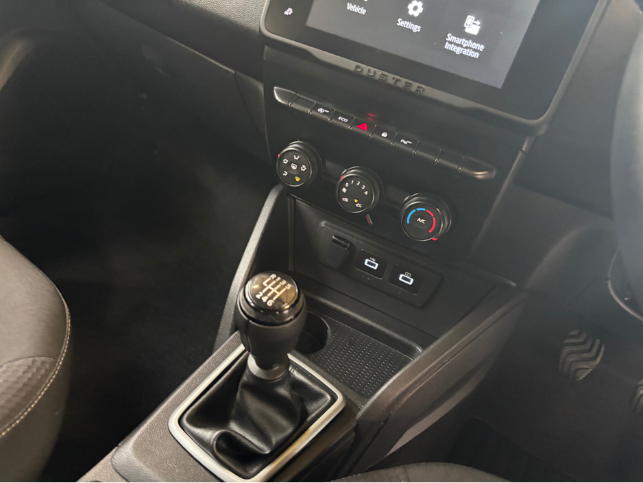 2023 Dacia Duster - image 10