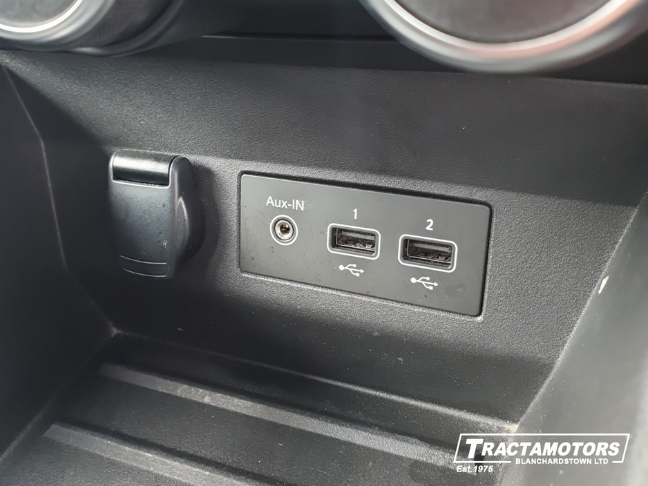 2023 Renault Clio - image 25