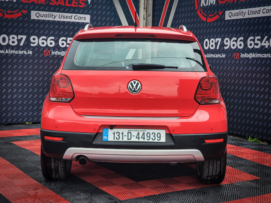 2013 Volkswagen Polo - image 15