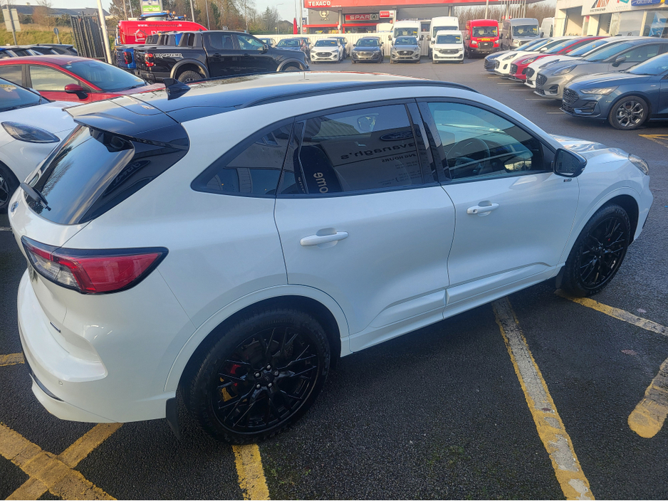 2024 Ford Kuga ST-LINE X 5DR 2.5 PHEV 225 S €37,000