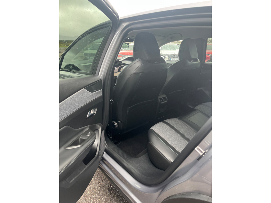 2025 Peugeot 408 - image 7